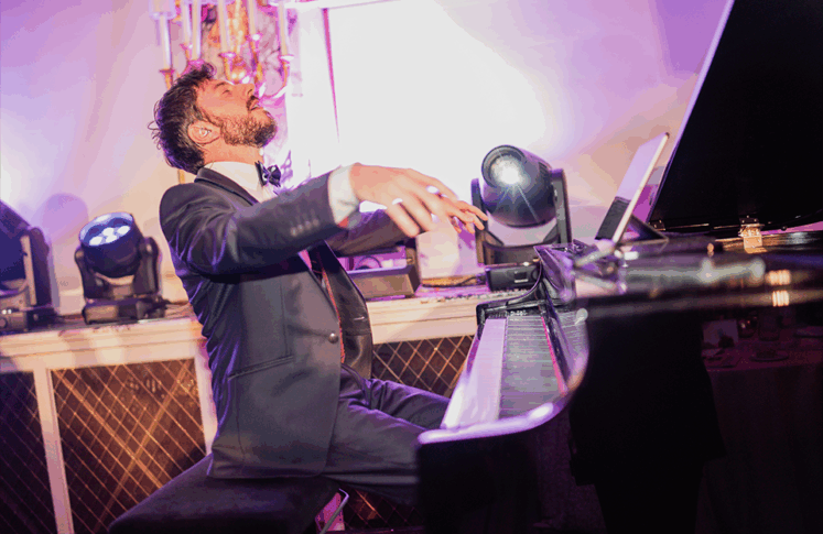 A Night of Glamour and Giving